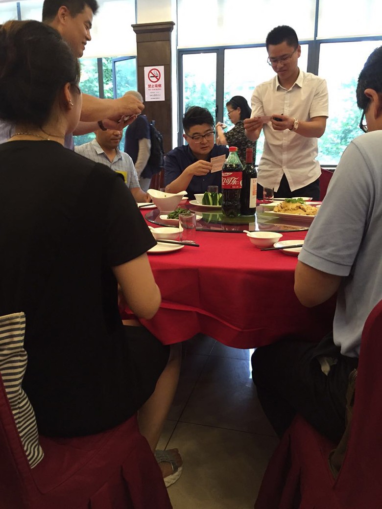 14983578841205.jpg 就餐.jpg